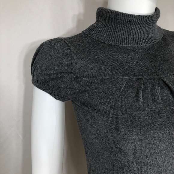 Divided by H&M Cup Sleeve Fitted Turtle Neck Sweater - Picture 2 of 7